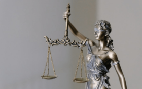 美股索赔实操手册：如何证明“依赖虚假信息”买入股票